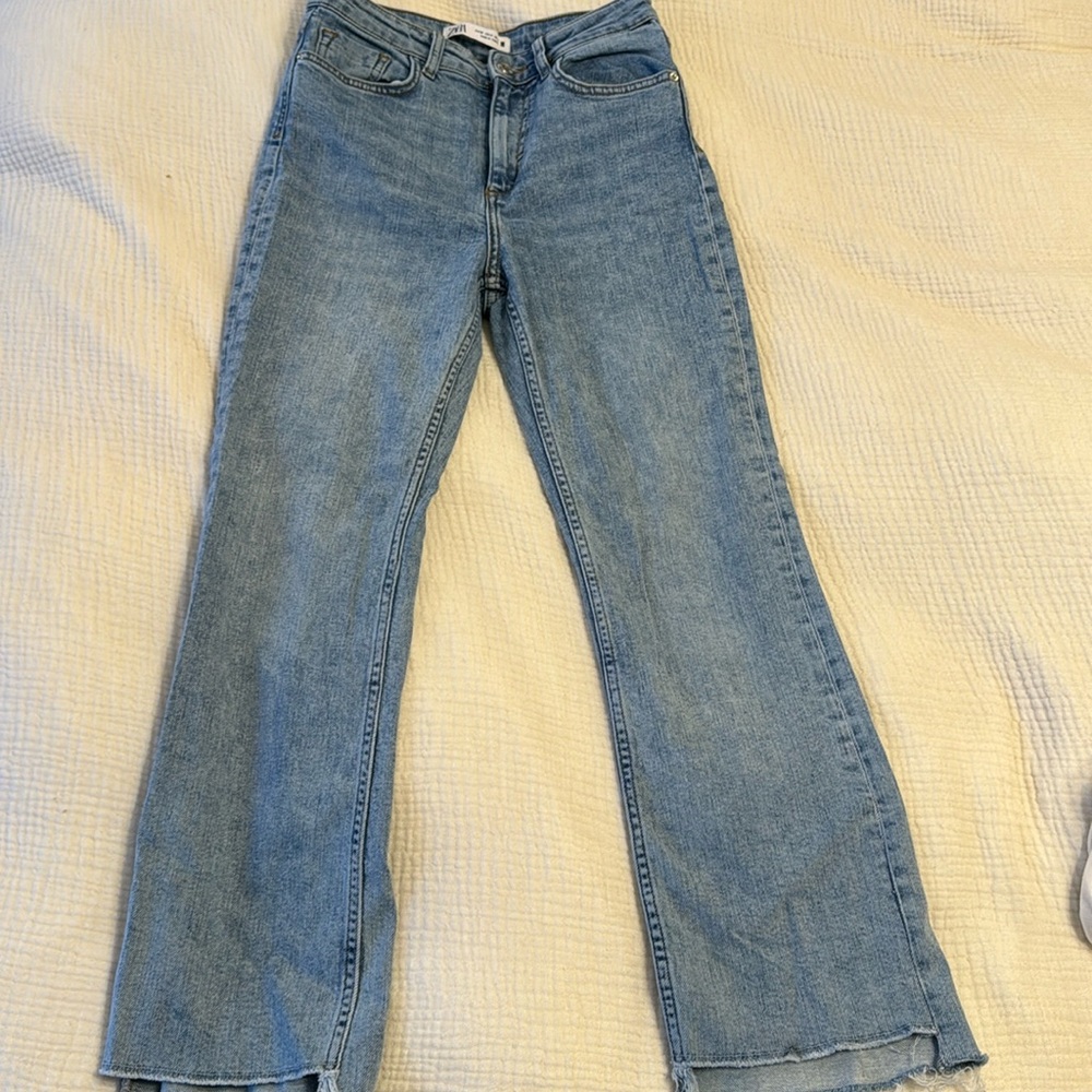 Zara raw hem, mini flare jeans size 4